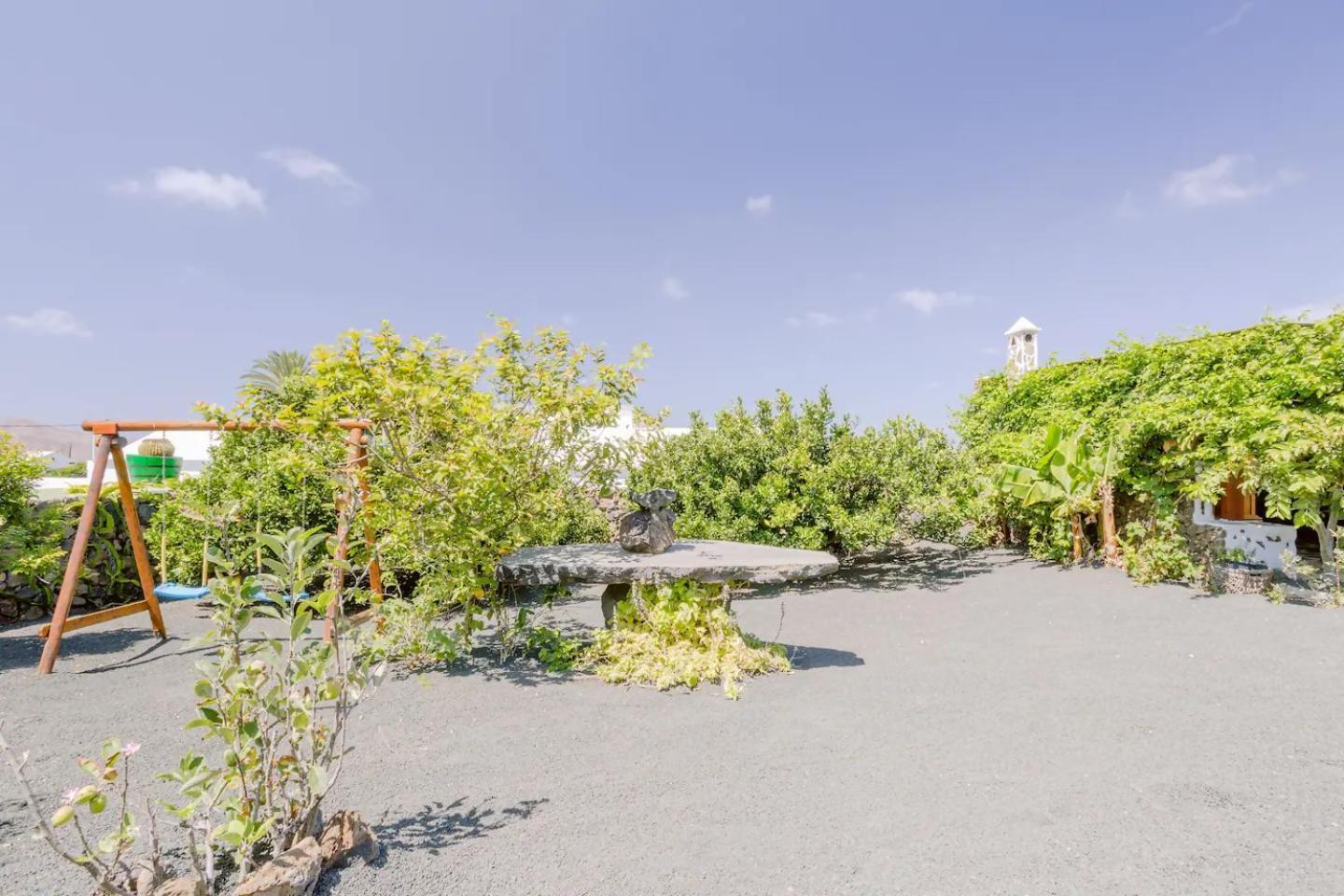 Гостевой дом Casa Emblematica Garaday Lanzarote Тинахо Экстерьер фото
